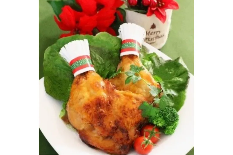〈一汁旬菜　日本橋だし場〉サンタも踊るクリスマスチキン（１本）　９８０円