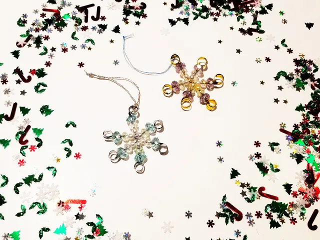 12月のまいつきキッズ工作！「雪の結晶オーナメント」