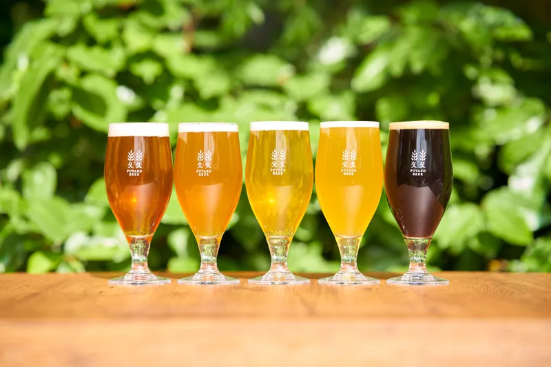 ビールは定番ビールと限定ビールの中からその日ごとに5種を厳選