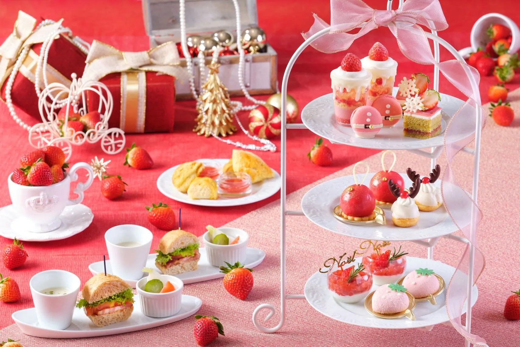 ストロベリープリンセスアフタヌーンティー【アートグレイス ポート