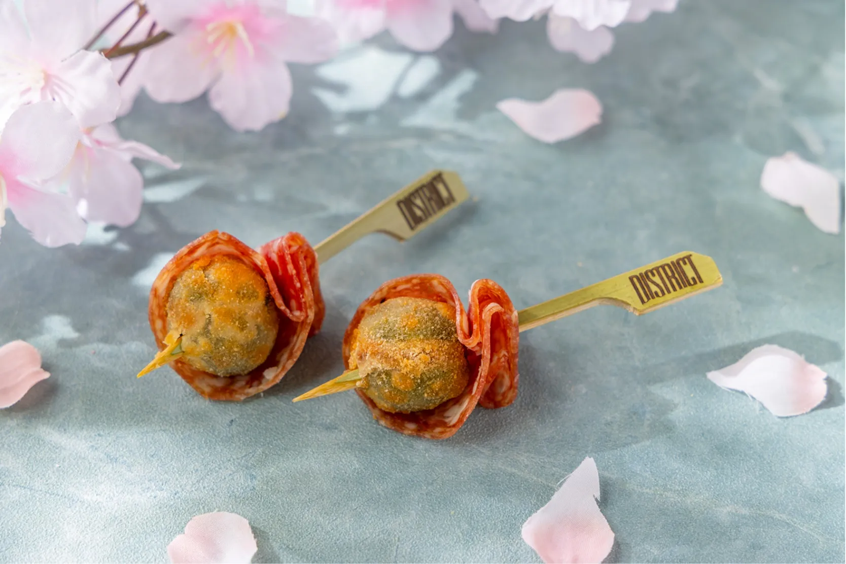 桜といちごのアフタヌーンティー "春風"【キンプトン新宿東京】_11