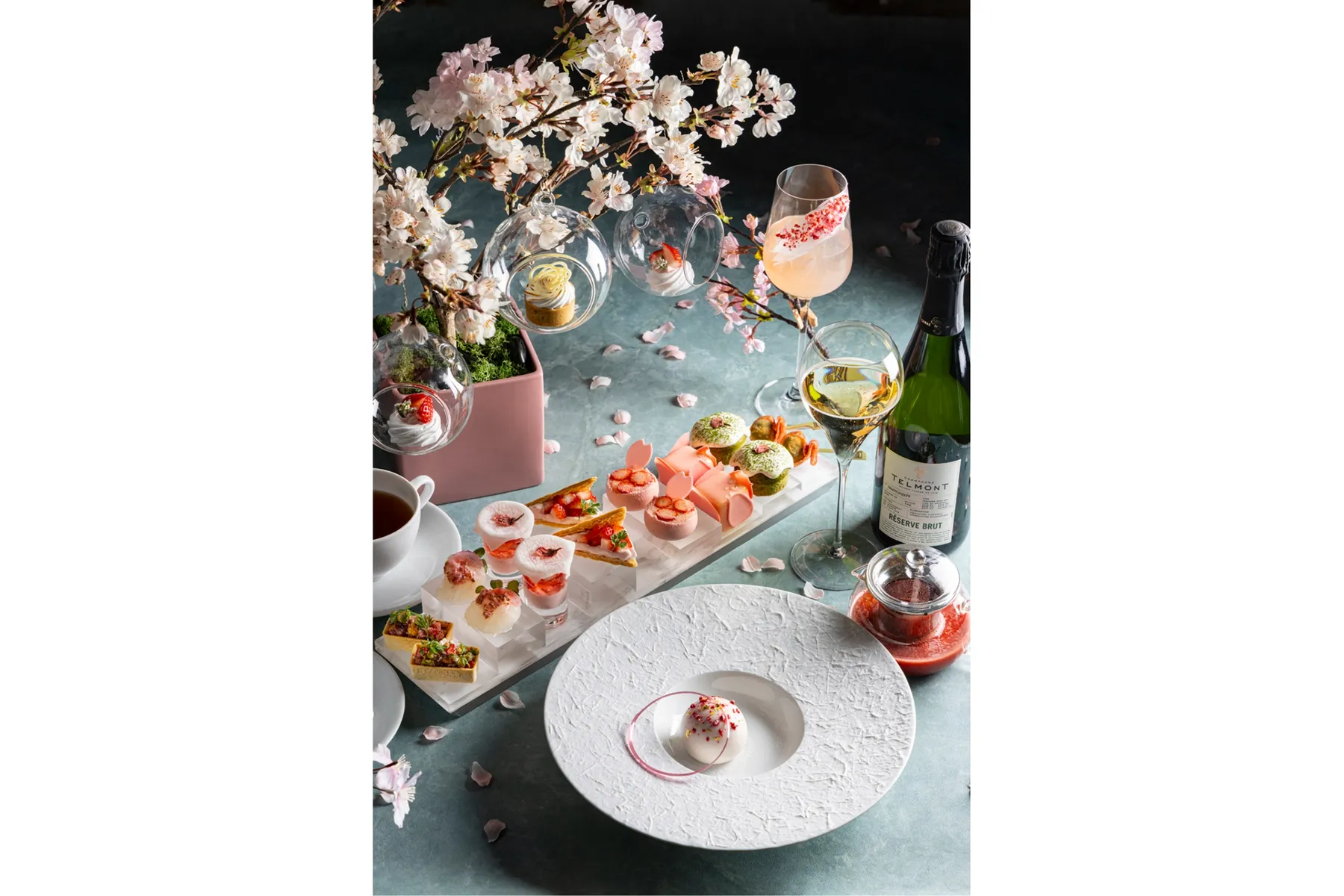 桜といちごのアフタヌーンティー "春風"【キンプトン新宿東京】_14