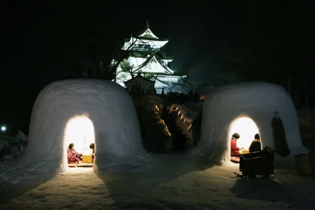 横手の雪まつり「かまくら」_1