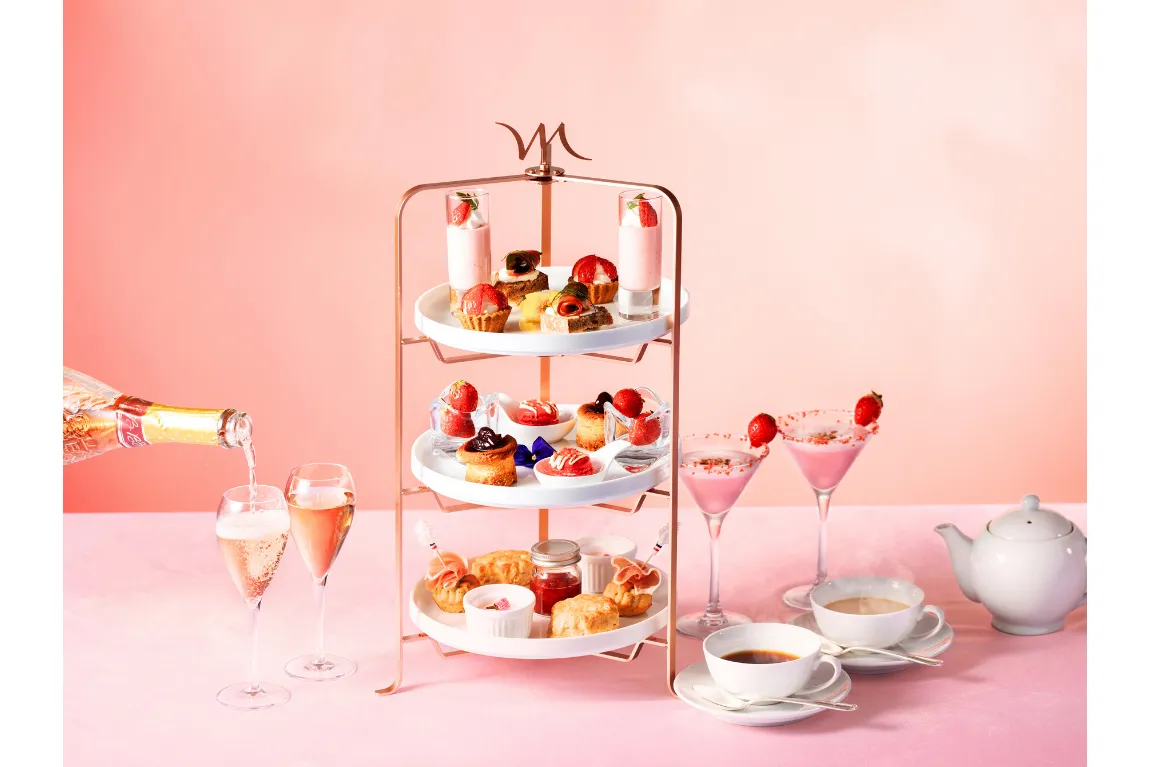 Very Berry! 苺とSAKURAでときめく「春のアフタヌーンティー