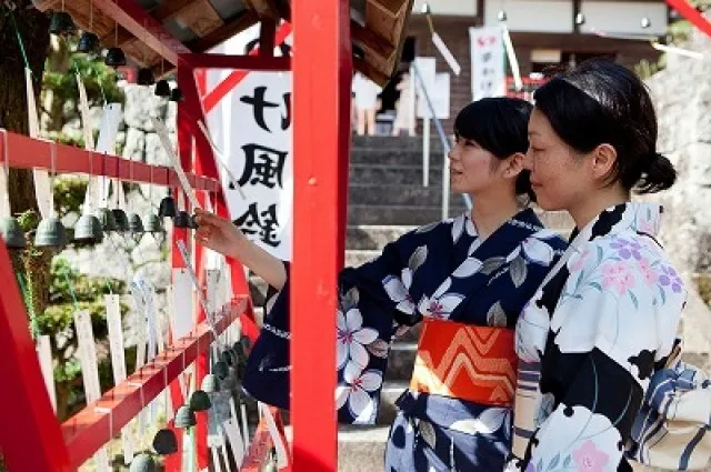 小渡夢かけ風鈴「ゆかた着付」