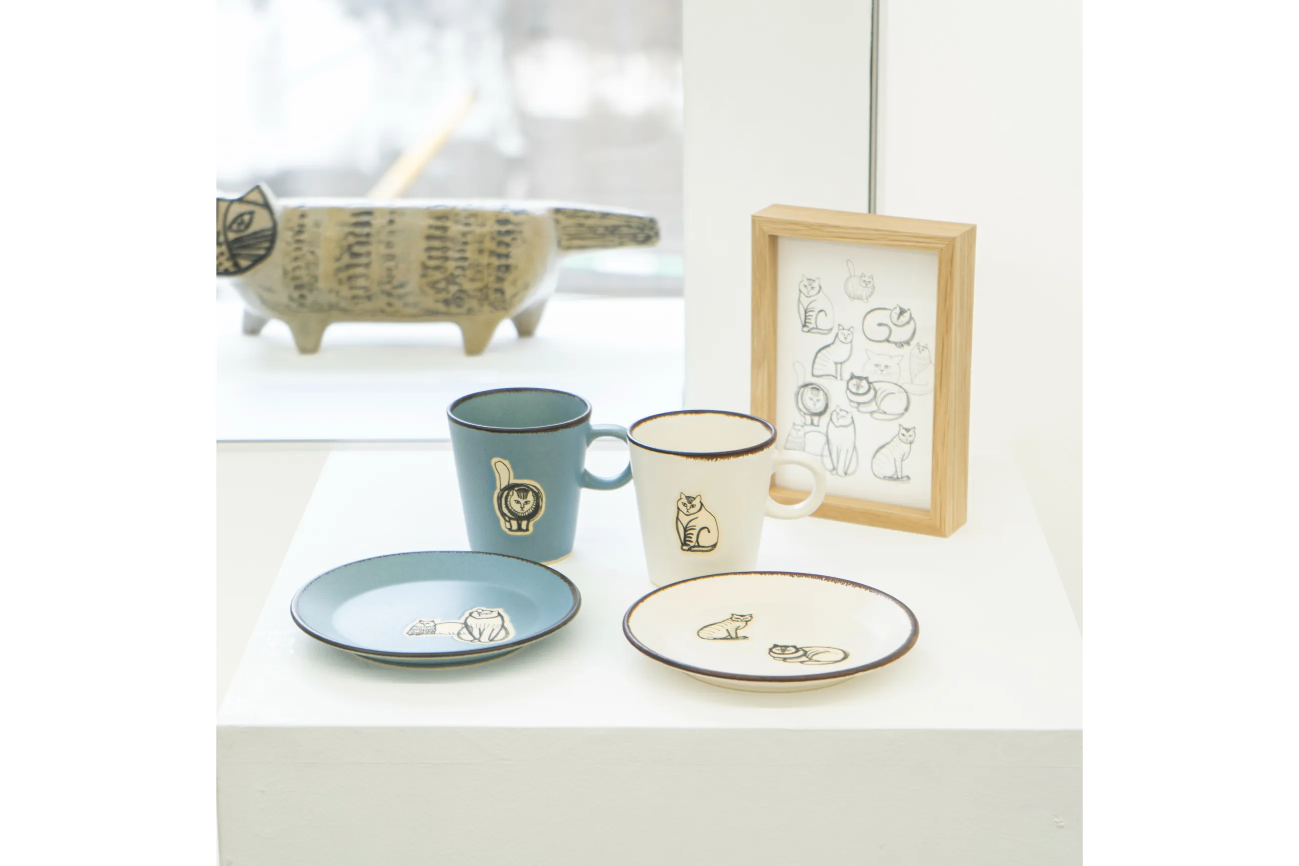 りさやと豆とんかち（LISA LARSON & TONKACHI STORE）