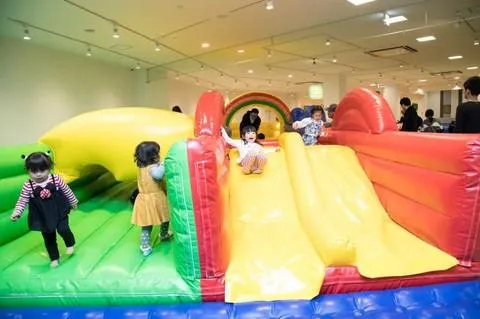 巨大エア遊具が登場！_1