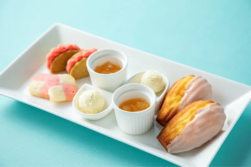 焼き菓子3種とコンフィチュール（コンフィチュール、クロテッドクリーム）