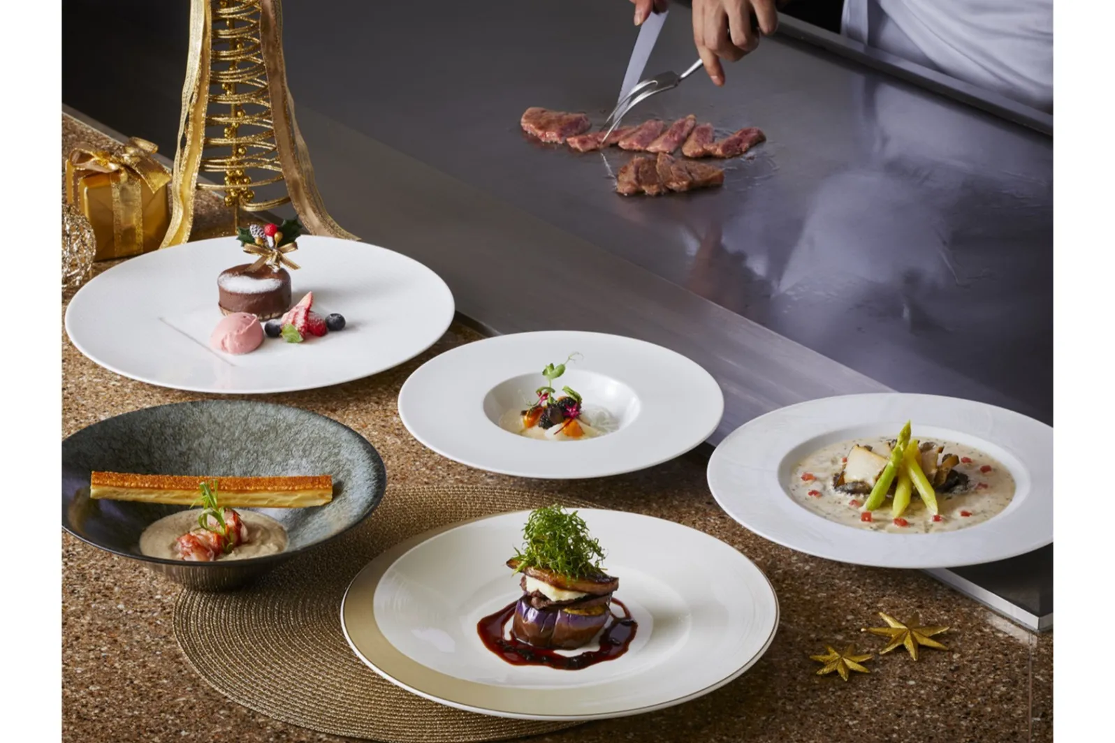 クリスマス限定ディナー＆ランチ【ロイヤルパークホテル】_1