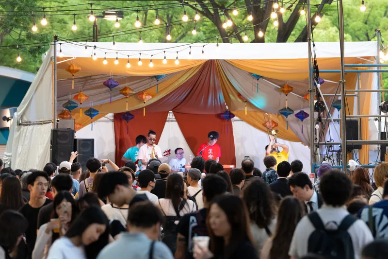 ライブステージ