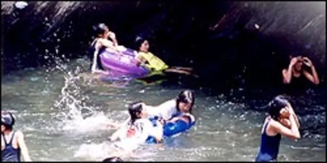 【プール】牧水公園河川プール(坪谷川)_1