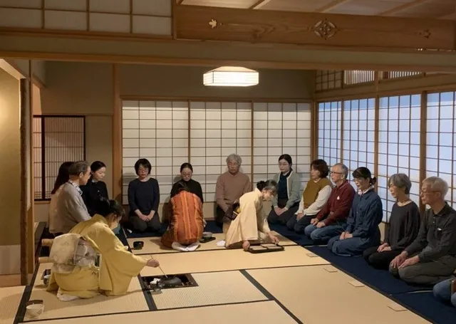 秋の夜散歩2025　秋の夜茶会