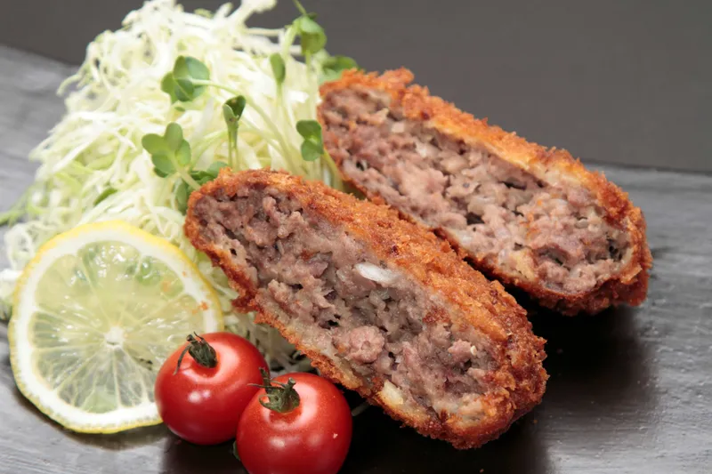 肉の大山「特製大山メンチ」