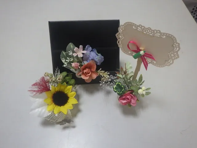 花と遊ぶ・ラクラクフラワーアレジメント教室（11月）