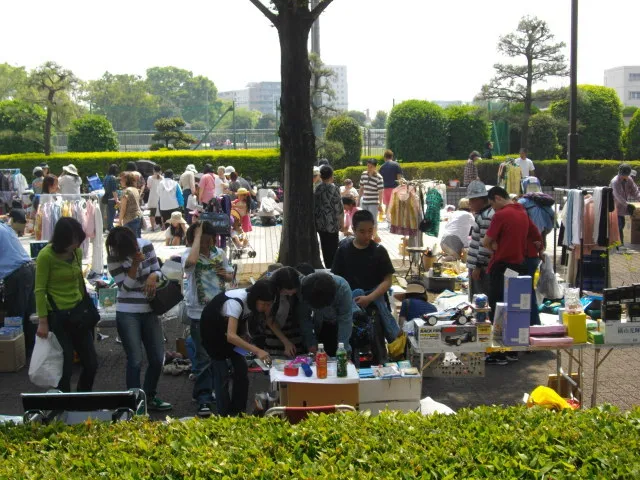 朝霞中央公園　フリーマーケット