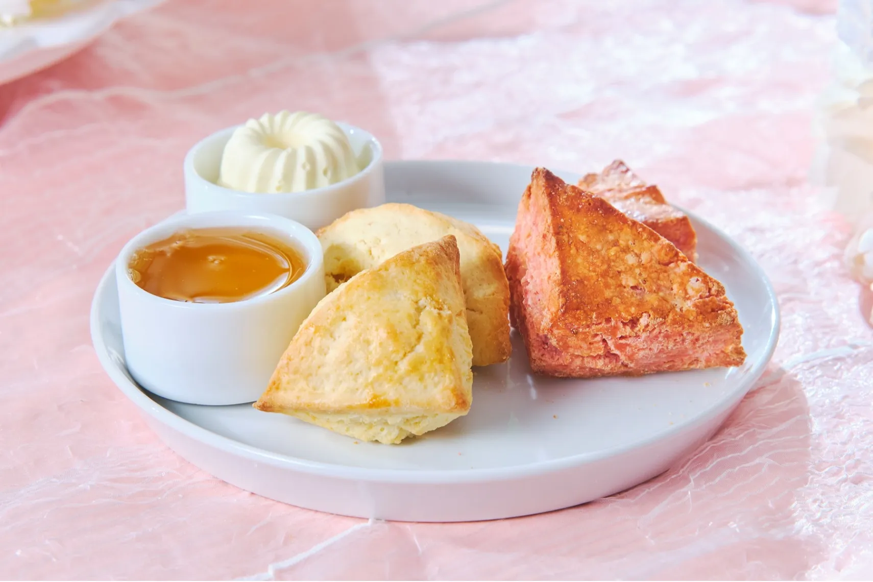 初夏のいちごと抹茶アフタヌーンティー【青山 セントグレース大聖堂】【白金迎賓館 アートグレイスクラブ】_8