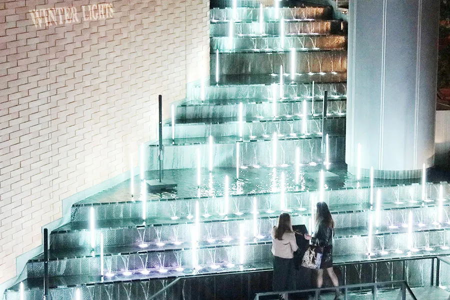 赤坂アカの世界展　LEDライト・アイキャンバス akasakaaka_LEDlight_hp_pic_B-