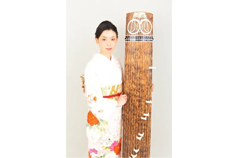 寺井結子（箏）