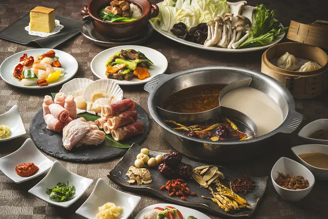 台湾菜と熱々火鍋