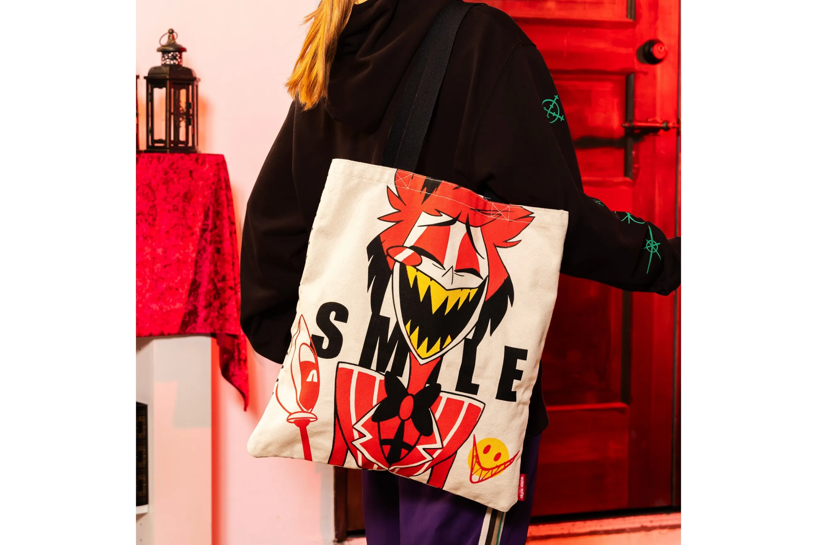 ハズビン・ホテルへようこそ」POP UP SHOP