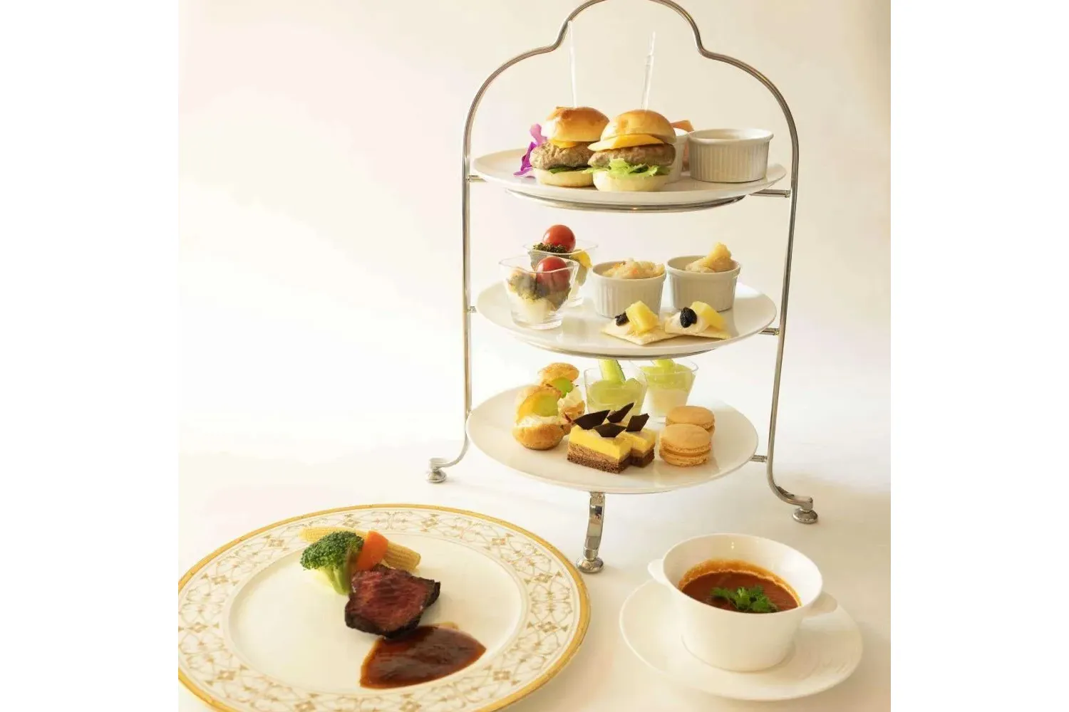 【6～7月限定】　ラグジュアリーハイティー　マンゴー＆メロン【ひだまりのレストラン Le Ciel Molino ル シェル モリノ】_1