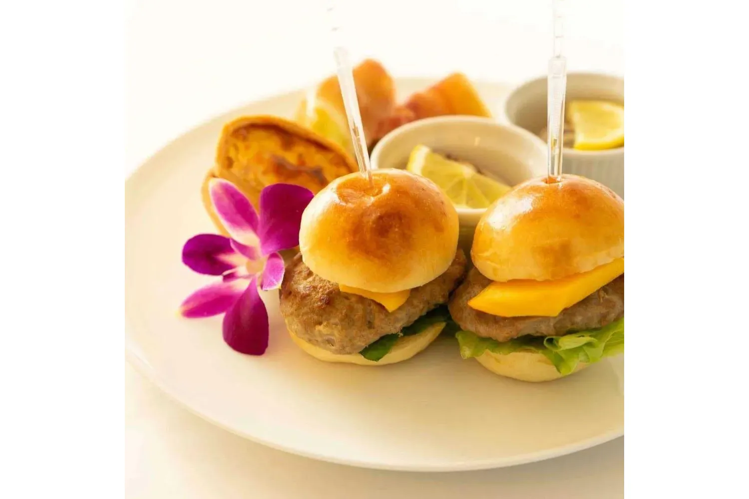 【6～7月限定】　ラグジュアリーハイティー　マンゴー＆メロン【ひだまりのレストラン Le Ciel Molino ル シェル モリノ】_2