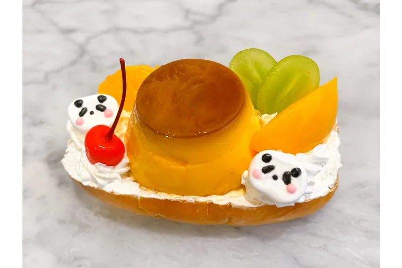 ぷりん・ア・ラ・こっぺパンダ　1個 　648円／手づくりのデリとパン cafe cocona＜改札内3階：イベントスペース 嬉々＞