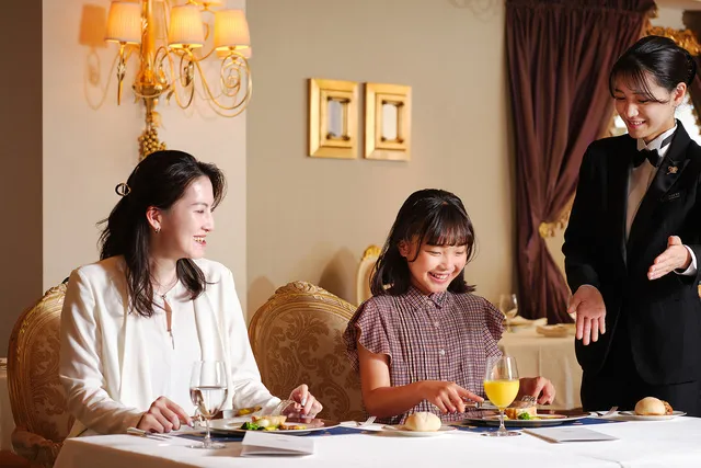 春休み体験イベント　親子テーブルマナー教室
