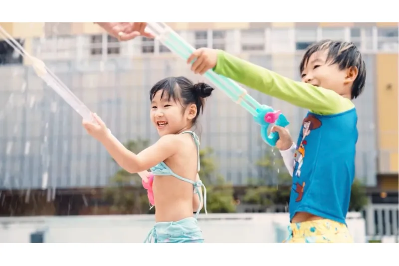 水かけ広場　/　メインステージ