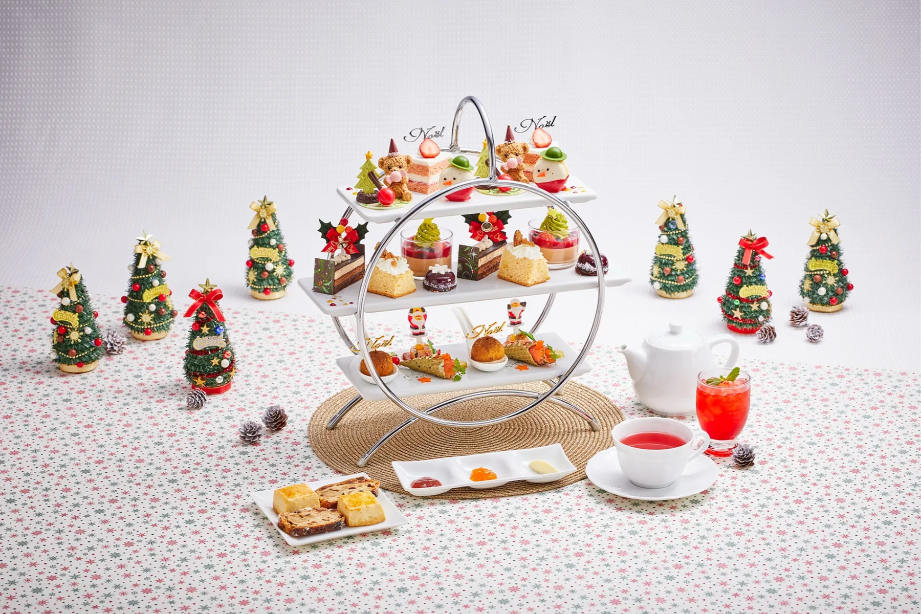 クリスマスアフタヌーンティー【ロイヤルパークホテル】_1