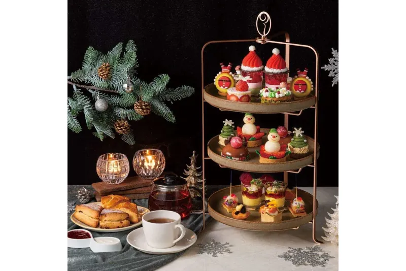 【クリスマスアフタヌーンティー】逆さまサンタが目を引く全11品【ローズホテル横浜】_1