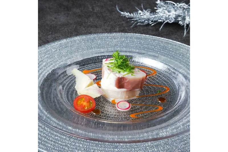 【Xmas2025】オマール海老と厳選黒毛和牛のWメイン含む全5品【ホテル インターコンチネンタル 東京ベイ】_3