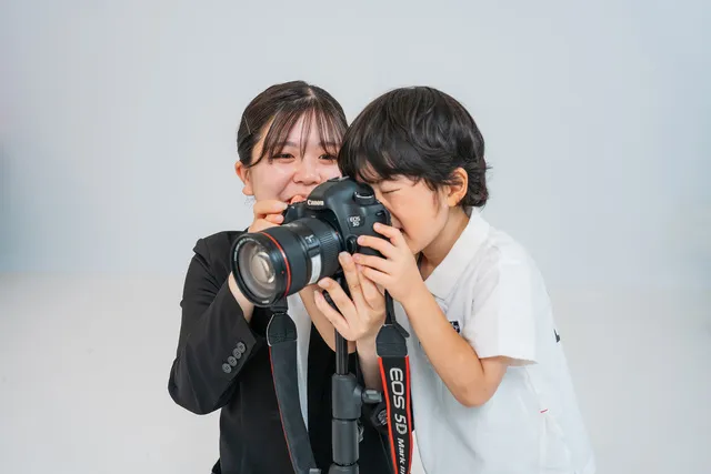夏休みキッズイベント「キッズフォトグラファー体験」