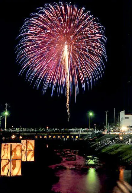 日の本中央祭り 花火打ち上げ