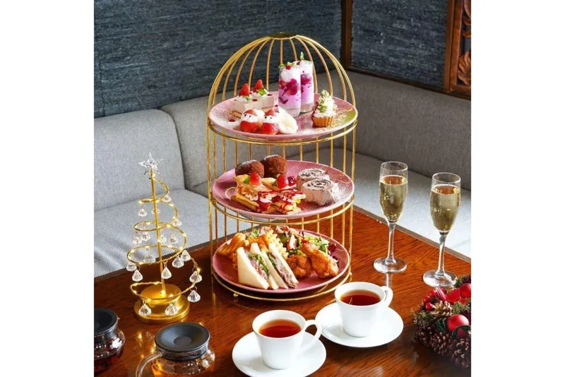 【クリスマスアフタヌーン2025】Xmasと苺を楽しむ3段スタンド【GINGER'S BEACH SUNSHINE】_1