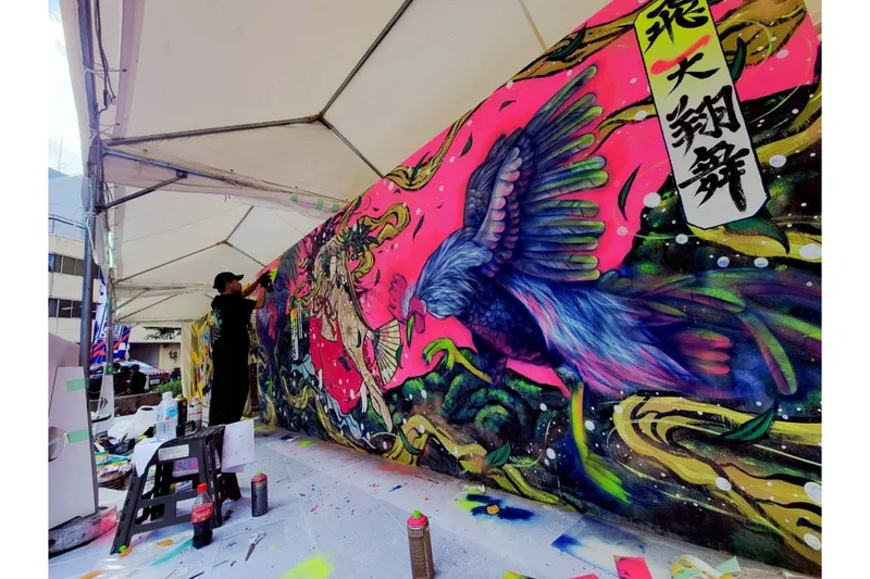 ↑ 昨年度のライブペイント実施風景（※今年度の実施内容とは異なります）