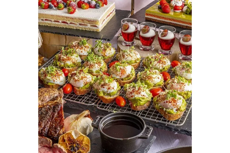 【クリスマス2025】ランチビュッフェ【ヒルトン東京】_2