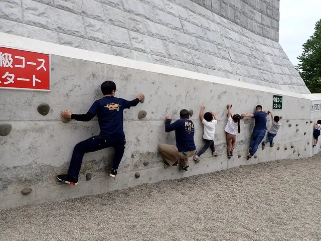 水沢第2砂防堰堤ボルダリングウォール