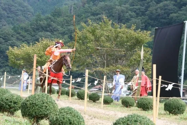 堀八幡神社流鏑馬神事
