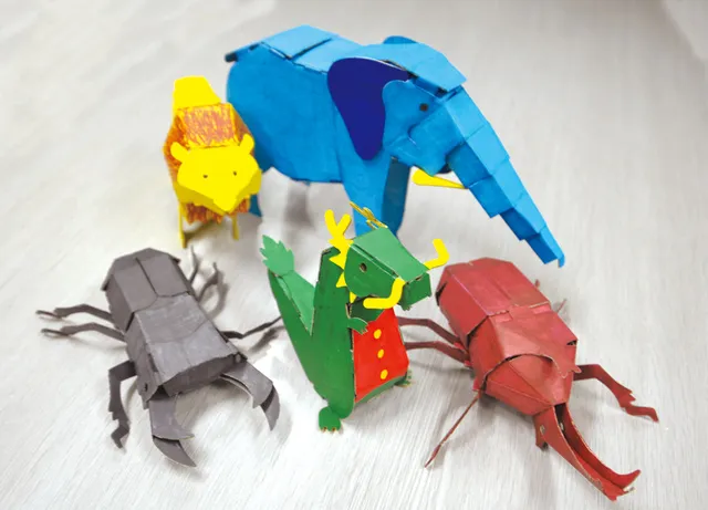 段ボールクラフトで動物を作ろう