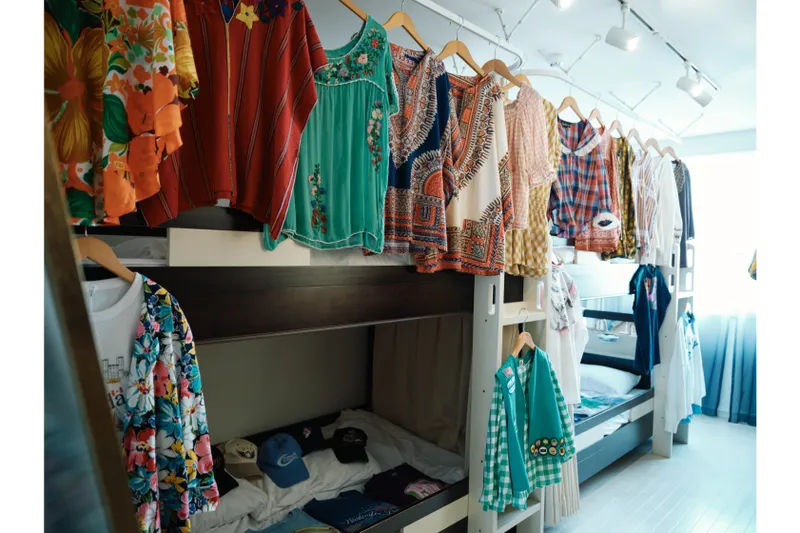 過去イベント時の客室出店の様子