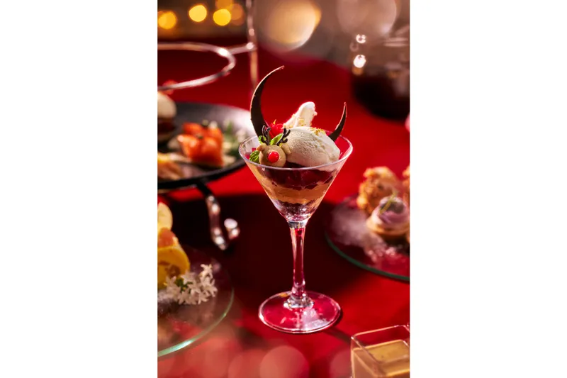 トナカイが微笑む、冬限定の贅沢な一品。