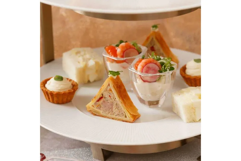 【Xmas2025】スノーホワイトアフタヌーンティー【ホテル インターコンチネンタル 東京ベイ】_3