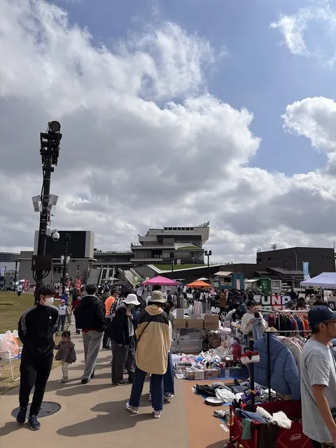 船橋競馬場フリーマーケット（10月）