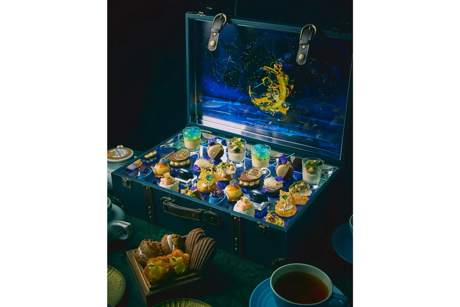 トランク型 横浜Constellation.AT collaboration by Tatsuhiro Nozaki_2