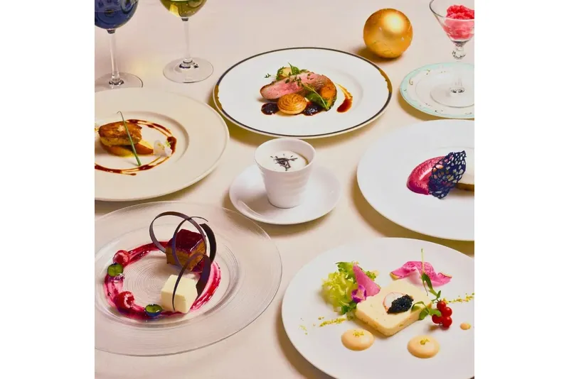 【クリスマス2025】"特別な日に、特別なコースを"全8皿【ホテルコンチネンタル府中】_1