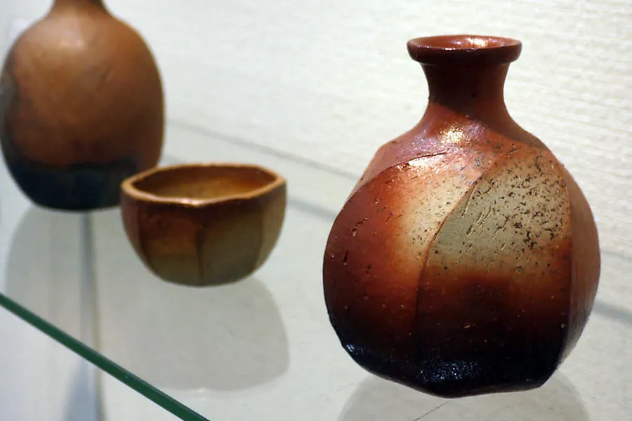 今だけ 寒風 中壺 10 備前焼 G 備前の現代陶芸 ：至極の逸品」では、約