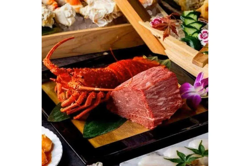 【Xmas2025】伊勢海老&amp;黒毛和牛を贅沢に！焼肉&amp;和洋中ブッフェ【海鮮ブッフェダイニング 銀座八芳 新宿店】_1
