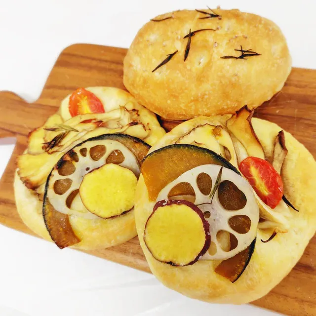 カフェサンジャックスタッフと一緒につくる焼きたてパン教室（10月）