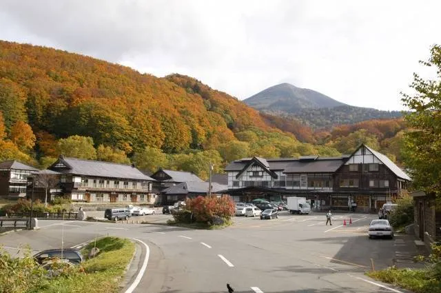 【紅葉・見ごろ】酸ヶ湯温泉